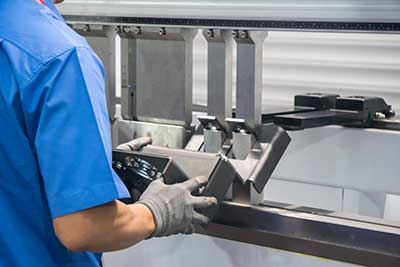 The Role of CNC Machine Operators (Podcast)