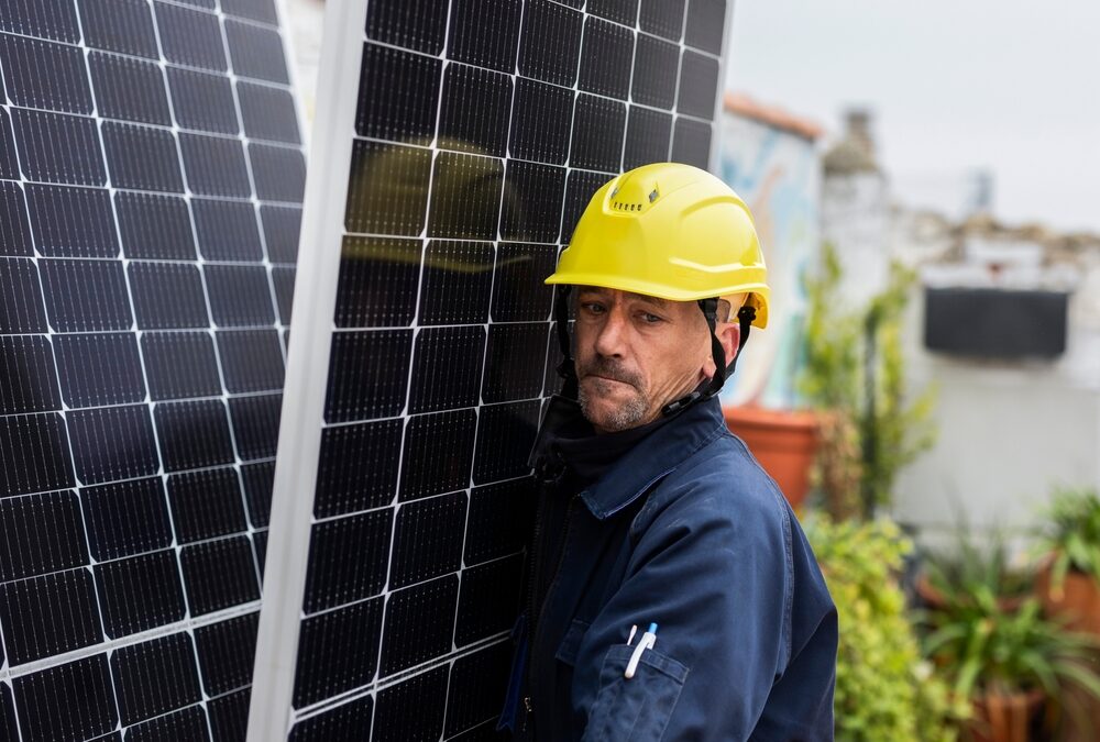 Solar Installer Jobs and Staffing Trends