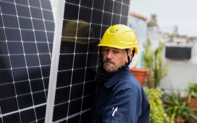 Solar Installer Jobs and Staffing Trends